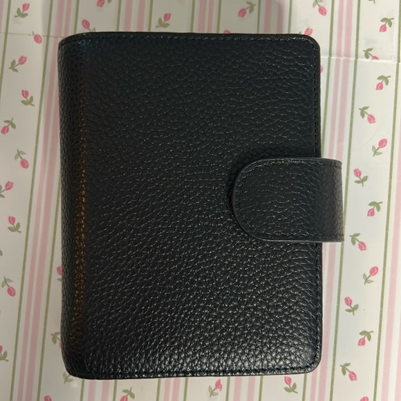 Moterm Full Grain Veg Tanned Leather Regular A8/ M5 Size  Like new moterm a8 planner. Mini 5 ring